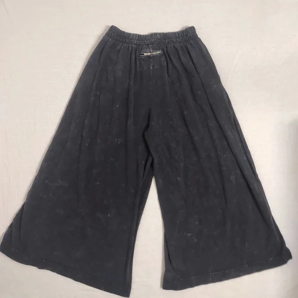 NWOT Free People Movement Hot Shot Wide Leg Pants, Medium In Washed Black - Picture 4 of 7